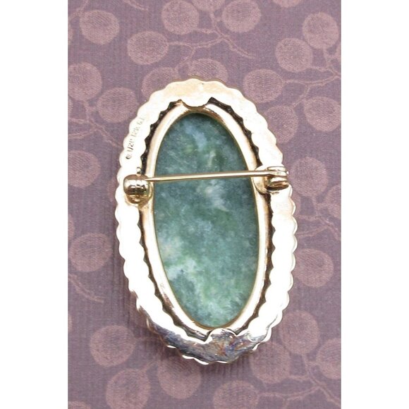 Vintage Green Jade Oval Brooch Pin 1/20 12K Gold Filled Setting Classic Estate - Picture 5 of 6